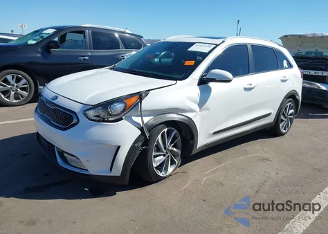 2018 Kia Niro Touring из США, поврежденный, VIN KNDCE3LC2J5175781